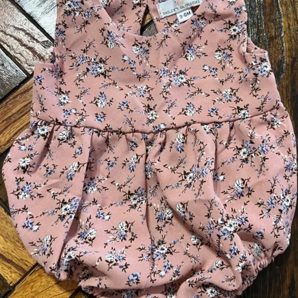 Baby Girl Bailey's Blossoms Romper Bundle size 3-6 months - Picture 2 of 5